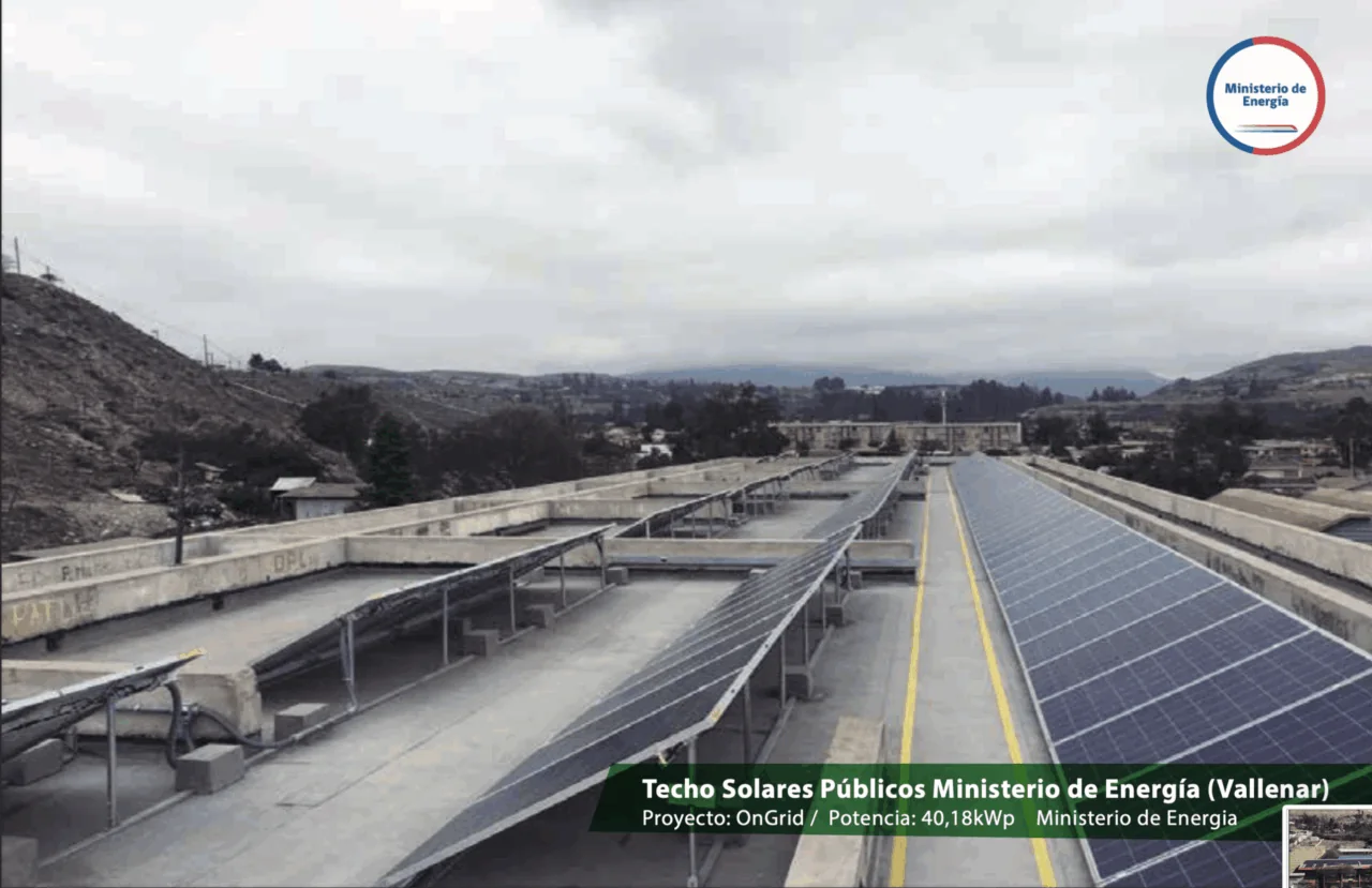 Techo solar fotovoltaico instalado en Vallenar